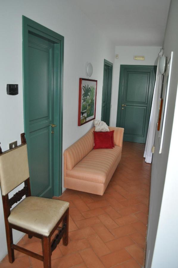 Casale Vicino Al Golf Nazionale Bed & Breakfast Monterosi Bagian luar foto